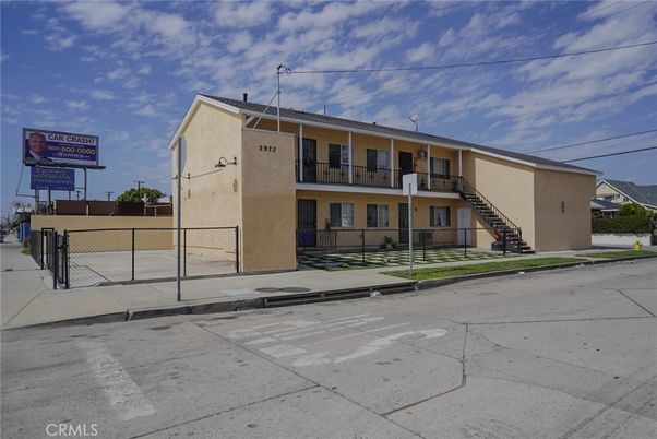Exterior, Facade, Condo Building