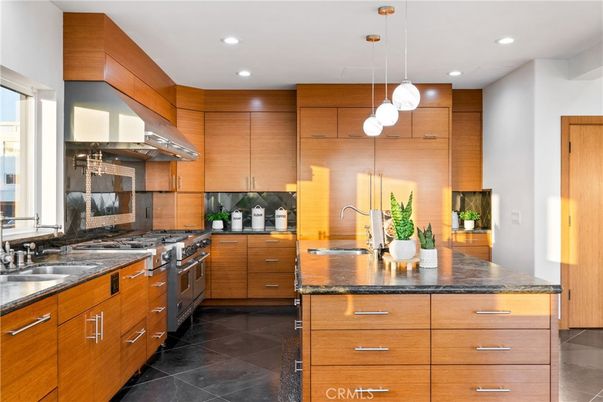 Interior, Kitchen, Pendant Lights, Recessed Lighting, Stainless Steel Appliances