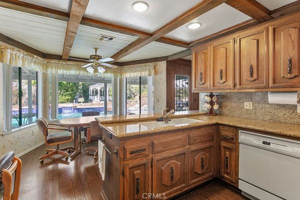 Dining room, Interior, Kitchen, Recessed Lighting, Wooden Beams, Wood Texture Flooring