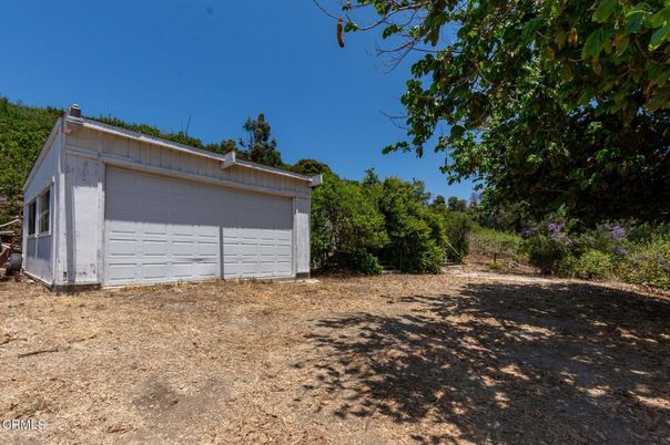 Backyard, Detached Garage, Exterior