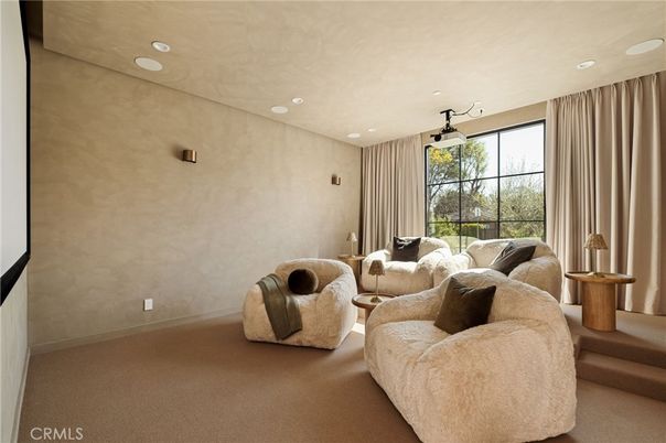 Interior, Living room, Projection Screen, Recessed Lighting, Theatre Room