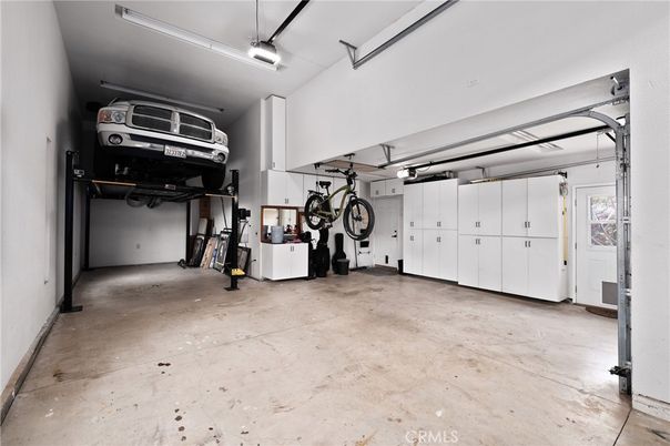Garage, Interior, Washer
