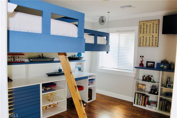 Home Office, Interior, Pendant Lights, Wood Texture Flooring