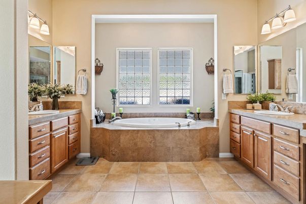 Bathroom, Dual Sink Vanities, Interior