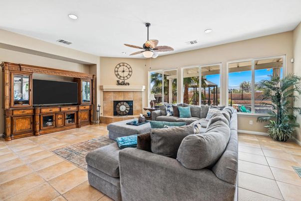Fireplace, Interior, Living room, Recessed Lighting