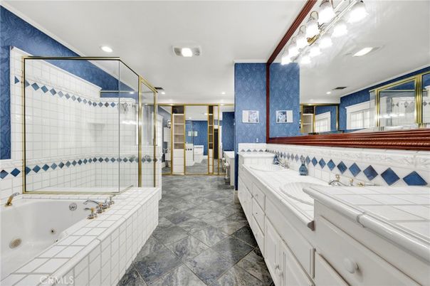 Bathroom, Glass Shower, Interior, Recessed Lighting, Tile Countertops