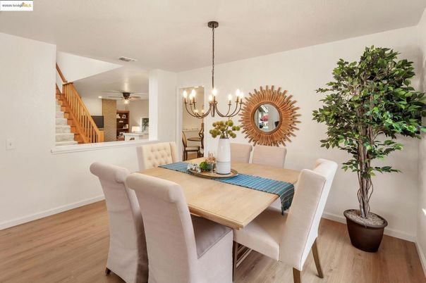 Chandelier, Dining room, Interior, Wood Texture Flooring