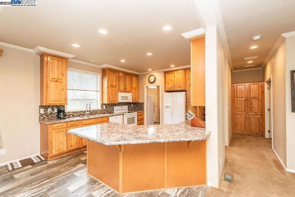 Interior, Kitchen, Recessed Lighting, Wood Texture Flooring