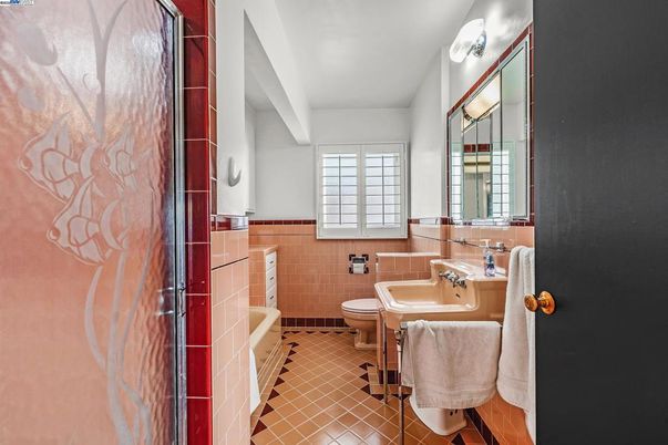 Bathroom, Interior