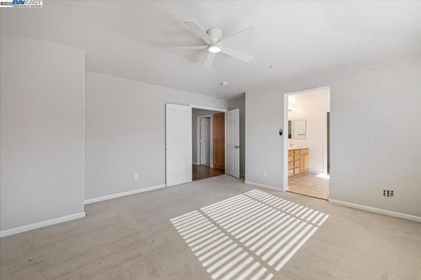 Bathroom, Empty room, Interior