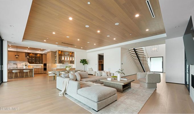 Dining room, Interior, Kitchen, Living room, Pendant Lights, Recessed Lighting, Wooden Ceilings, Wood Texture Flooring