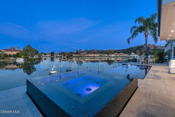 Exterior, Pool, Water