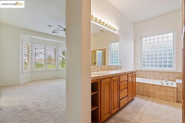 Bathroom, Interior, Tile Countertops