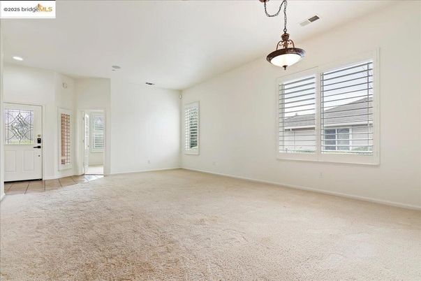 Empty room, Interior, Pendant Lights, Recessed Lighting