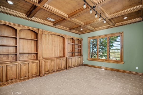 Empty room, Interior, Recessed Lighting, Wooden Beams, Wooden Ceilings