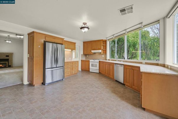 Fireplace, Interior, Kitchen, Stainless Steel Appliances