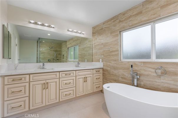 Bathroom, Dual Sink Vanities, Free Standing Baths, Interior