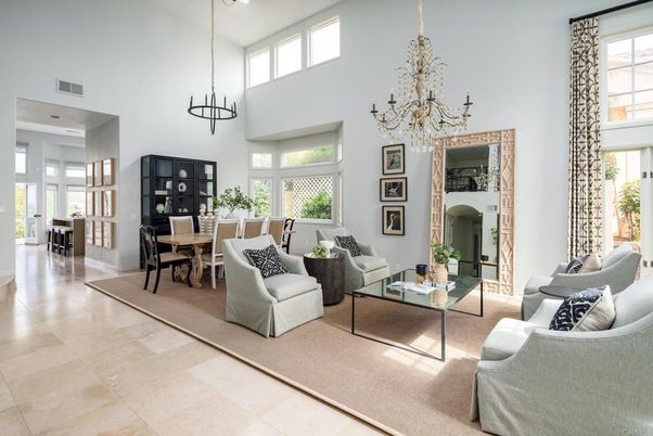 Chandelier, Dining room, Interior, Living room, Pendant Lights