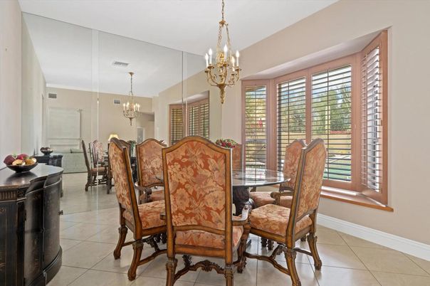 Chandelier, Dining room, Interior