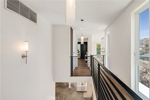 Interior, Pendant Lights, Recessed Lighting, Wood Texture Flooring