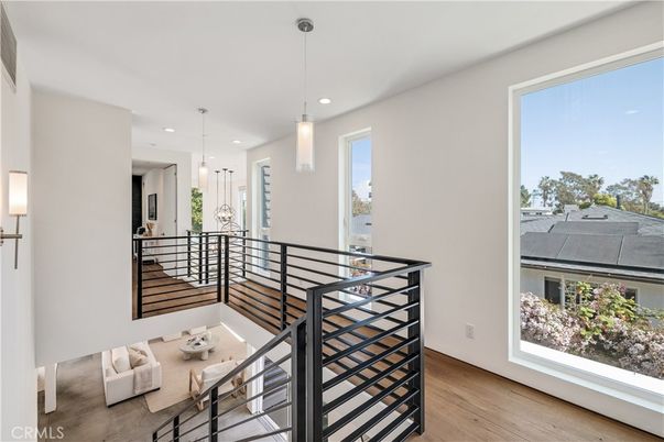Interior, Pendant Lights, Recessed Lighting, Wood Texture Flooring