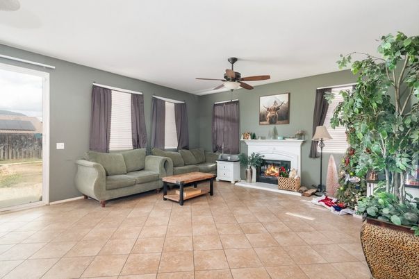 Fireplace, Interior, Living room