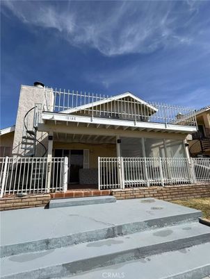 Exterior, Facade, Modern