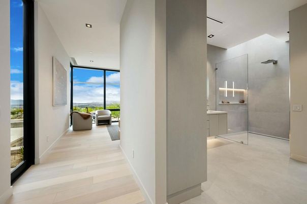 Interior, Recessed Lighting, Wood Texture Flooring