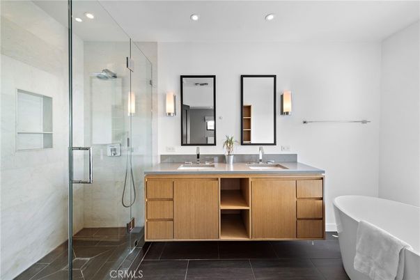 Bathroom, Dual Sink Vanities, Free Standing Baths, Glass Shower, Interior, Recessed Lighting