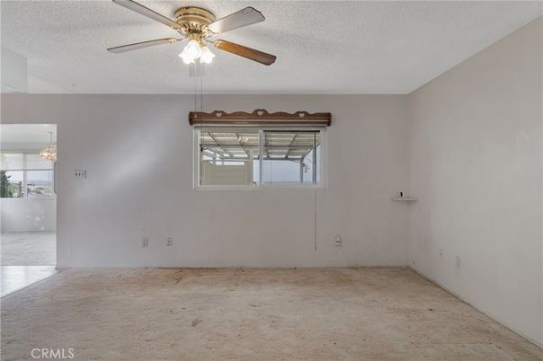 Empty room, Interior, Pendant Lights