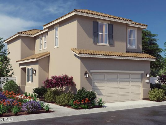Attached, Exterior, Facade, Mediterranean