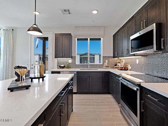 Interior, Kitchen, Pendant Lights, Recessed Lighting, Stainless Steel Appliances