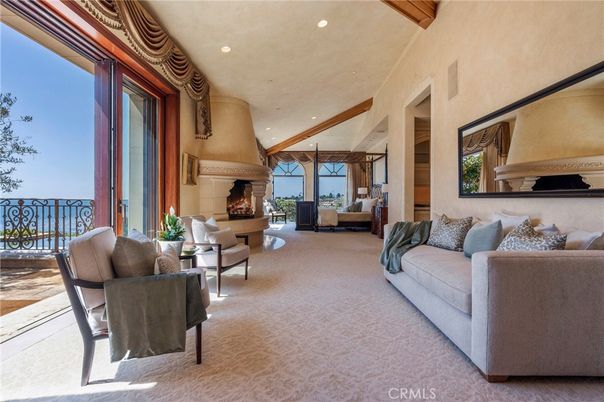 Fireplace, Interior, Living room, Recessed Lighting