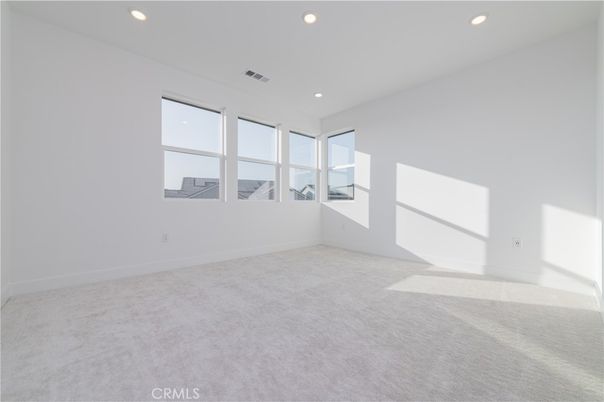 Empty room, Interior, Recessed Lighting