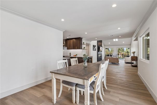 Dining room, Interior, Kitchen, Recessed Lighting, Wood Texture Flooring