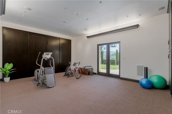 Fitness Equipment, Interior, Recessed Lighting