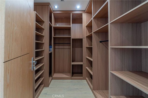 Interior, Recessed Lighting, Walk-in Closets, Wood Texture Flooring