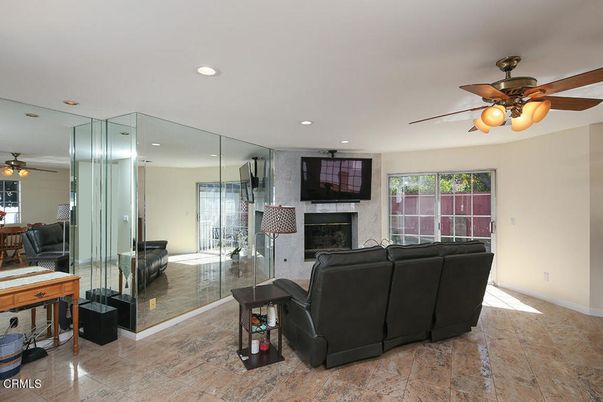 Fireplace, Interior, Living room, Recessed Lighting