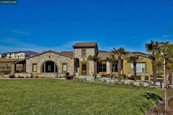 Backyard, Exterior, Facade, Mediterranean