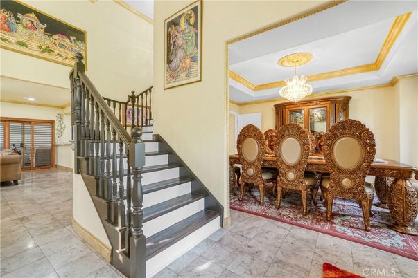Chandelier, Dining room, Interior, Recessed Lighting
