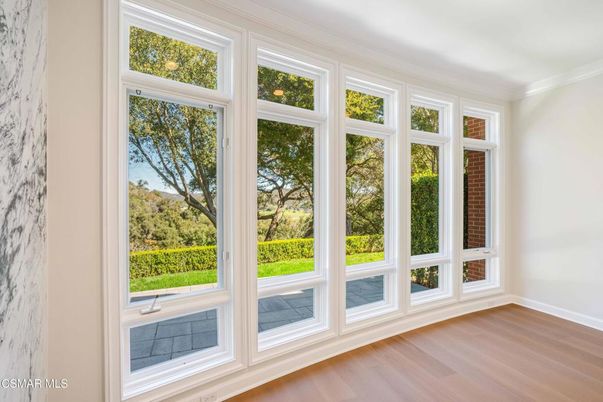 Empty room, Interior, Sun Room, Wood Texture Flooring