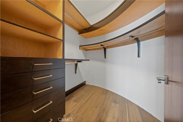 Interior, Walk-in Closets, Wood Texture Flooring