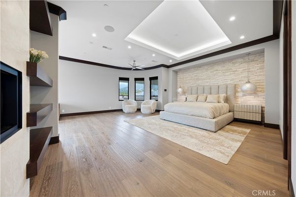 Bedroom, Interior, Pendant Lights, Recessed Lighting, Wood Texture Flooring