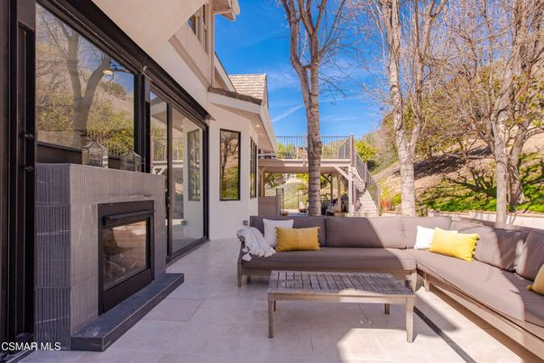 Exterior, Fireplace