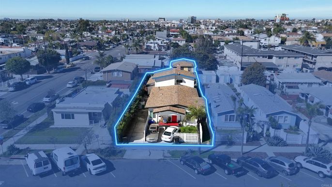 Exterior, Drone