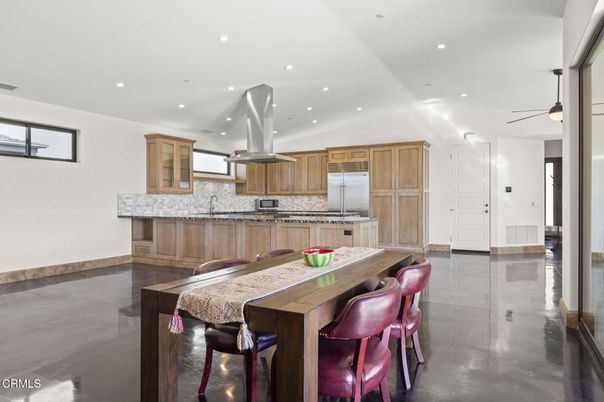Dining room, Interior, Kitchen, Recessed Lighting, Stainless Steel Appliances