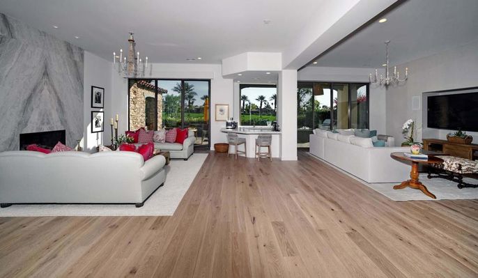 Chandelier, Fireplace, Interior, Living room, Pendant Lights, Recessed Lighting, Wood Texture Flooring