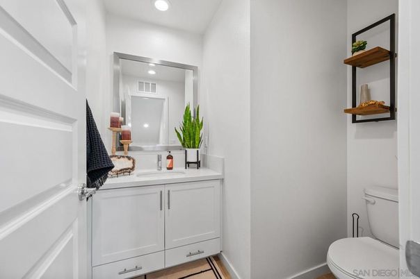 Bathroom, Interior, Recessed Lighting