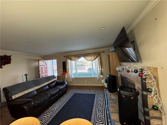 Fireplace, Interior, Living room, Recessed Lighting