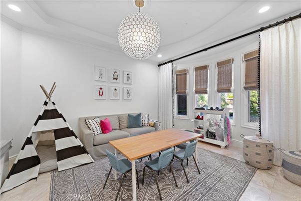 Dining room, Interior, Living room, Pendant Lights, Recessed Lighting